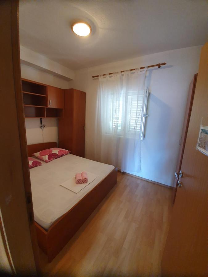 מאקרסקה Apartman Dusanka Jovic מראה חיצוני תמונה